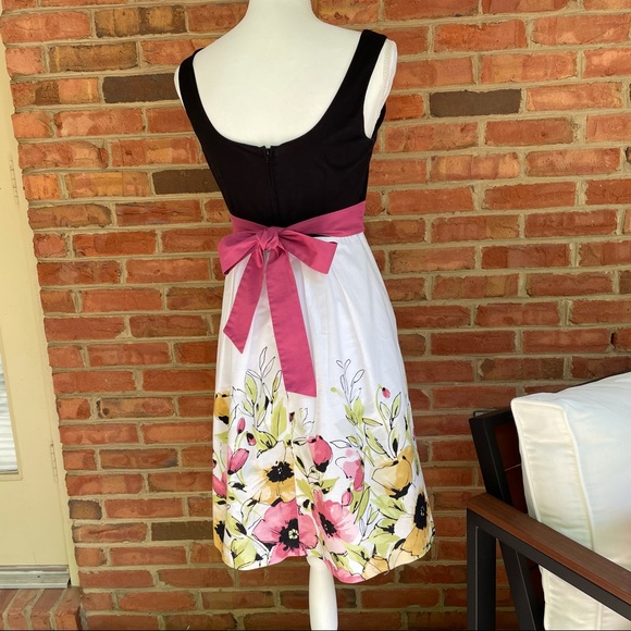Spring Sun Dress size 3/4 Maurice’s black sleeveless fitted bodice floral skirt - Picture 3 of 11